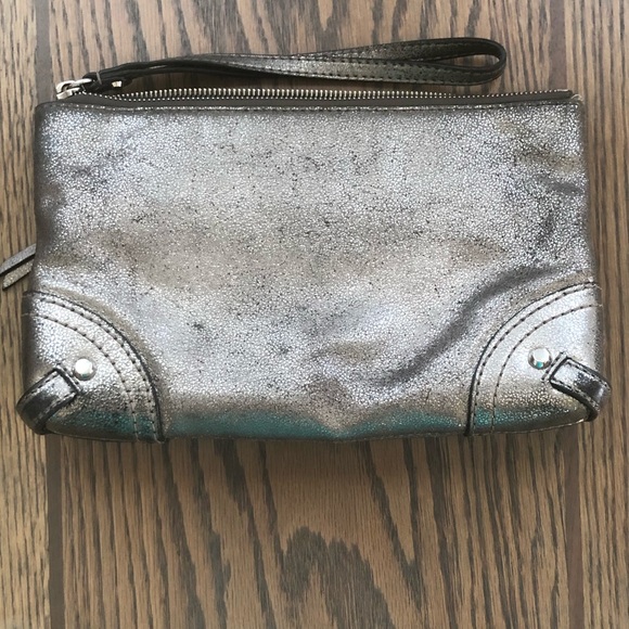 Michael Kors Fallon Oversize Zip Leather Clutch - Picture 2 of 5